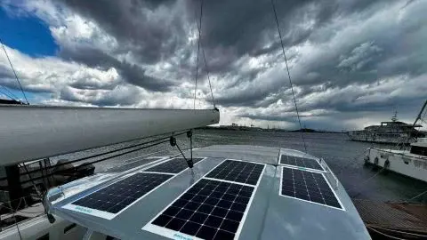 CW Enerji’den Mobil Yaşama Güneş Desteği